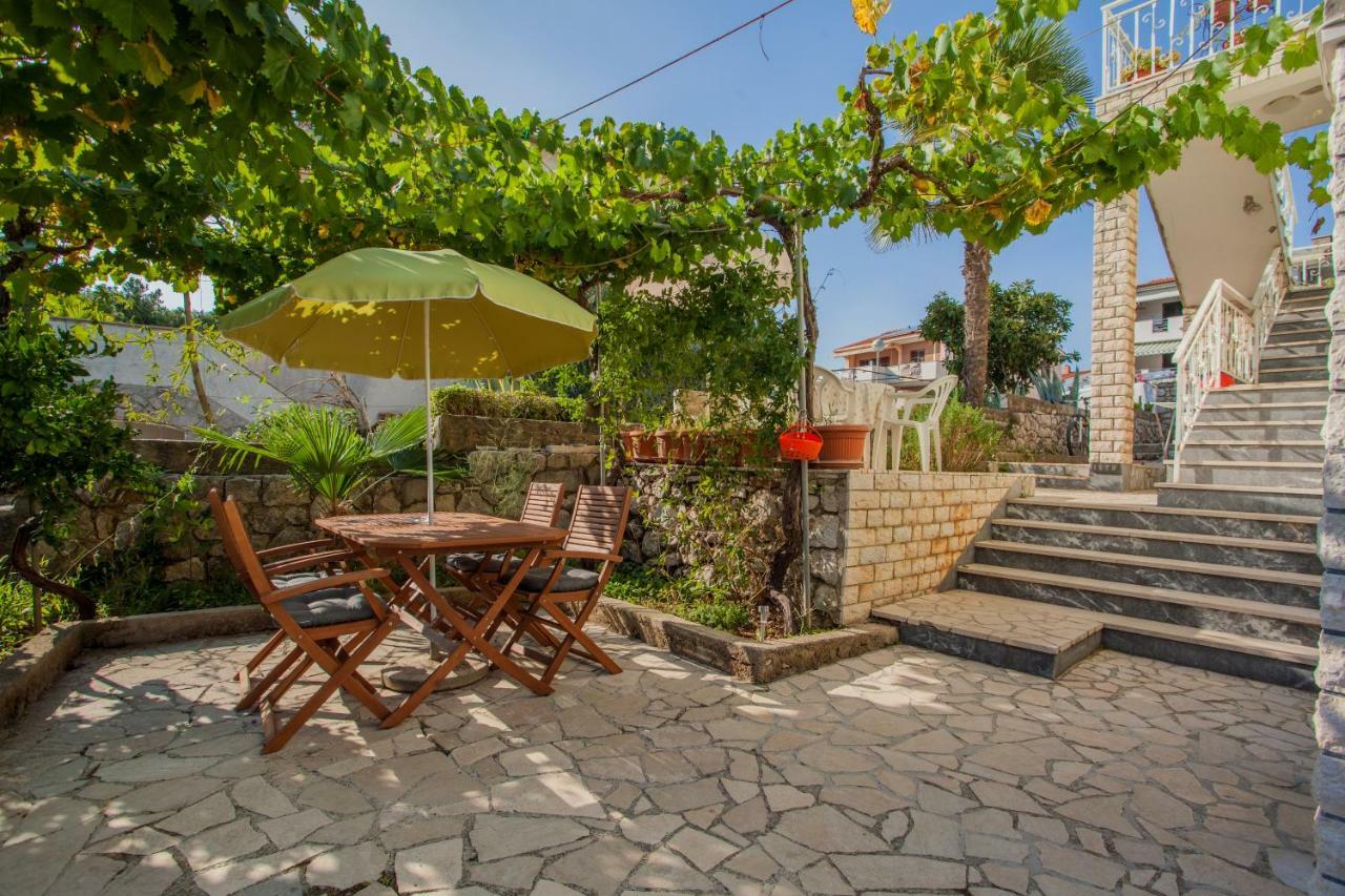 Apartment Enjoy And Relax Црес Экстерьер фото